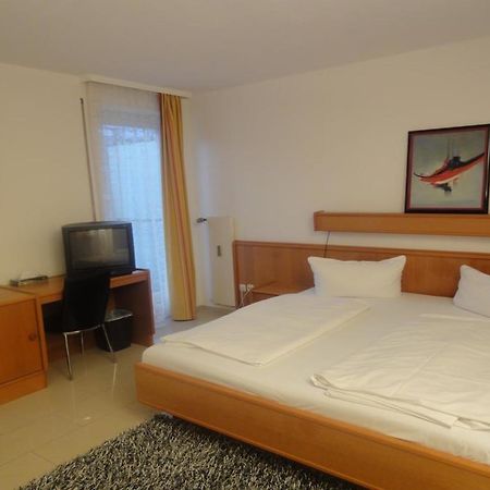 Hotel Metropol Дюселдорф Екстериор снимка