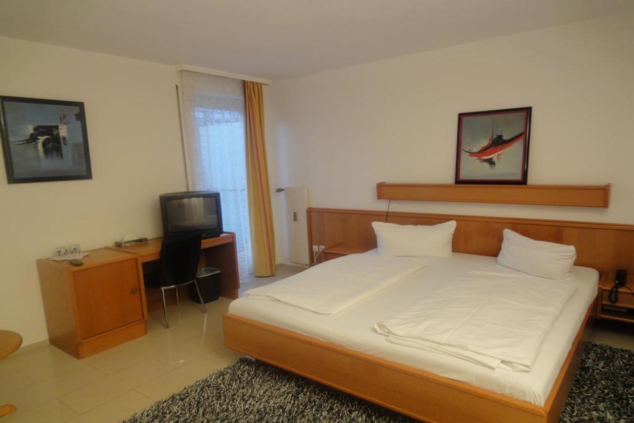 Hotel Metropol Дюселдорф Екстериор снимка