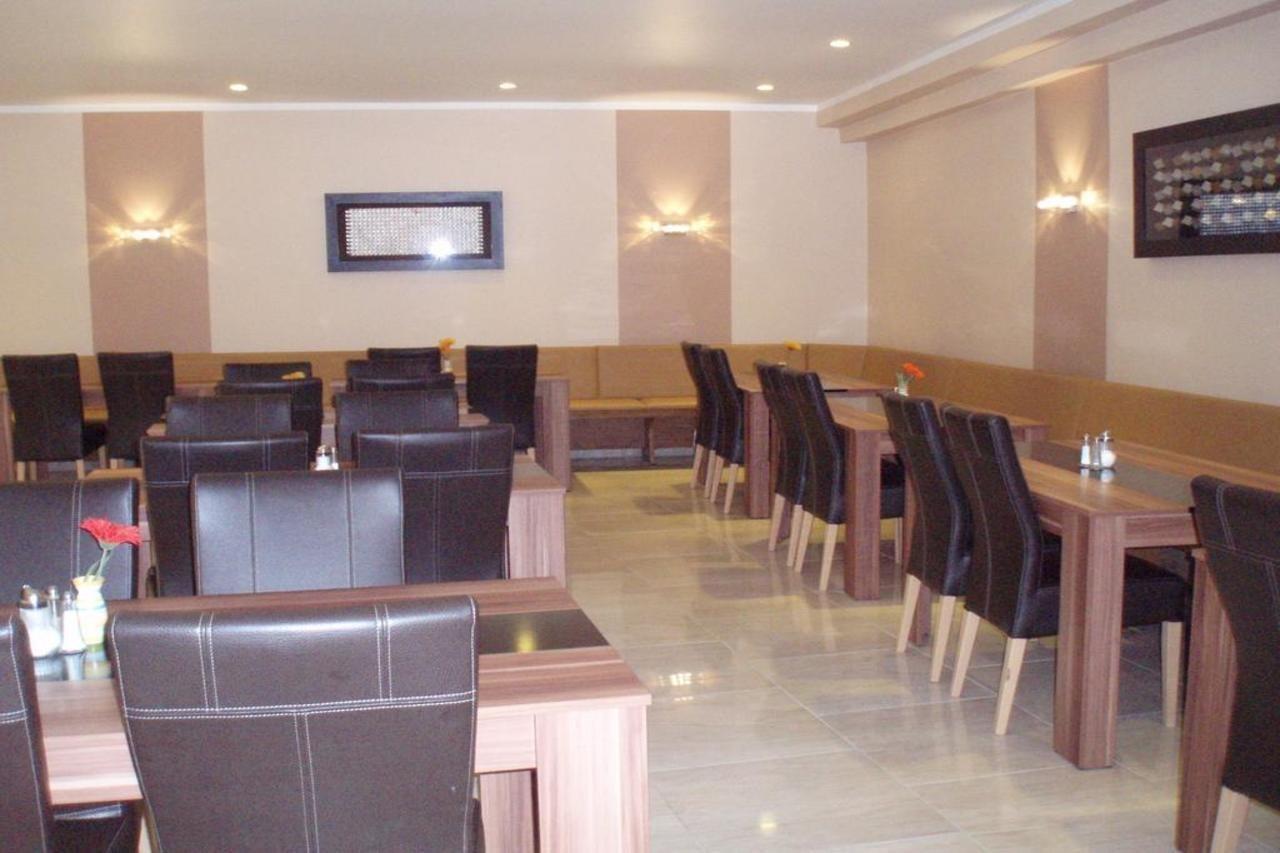 Hotel Metropol Дюселдорф Екстериор снимка